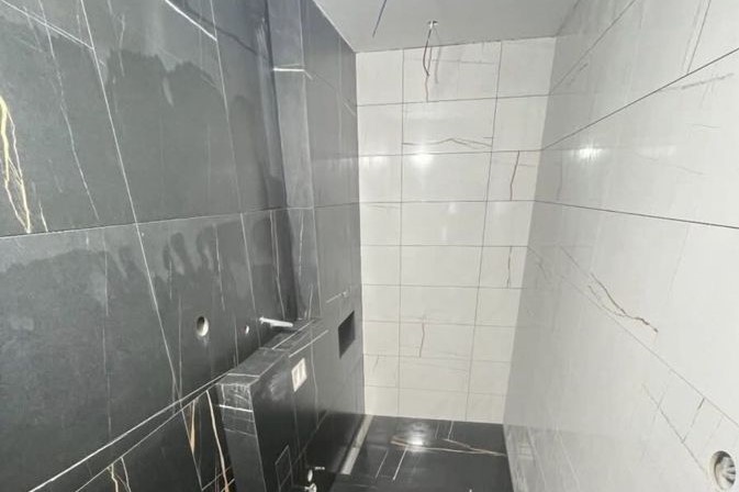 Obkladačské práce v kúpeľni rodinného domu