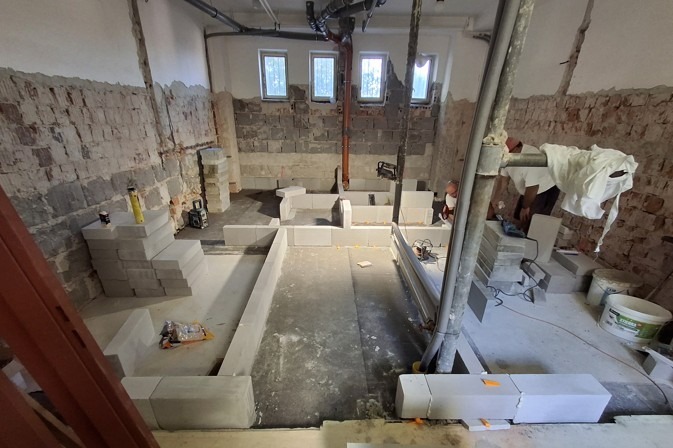 Foto kompletných rekonštrukčných prác rodinného domu – demontáž a búranie